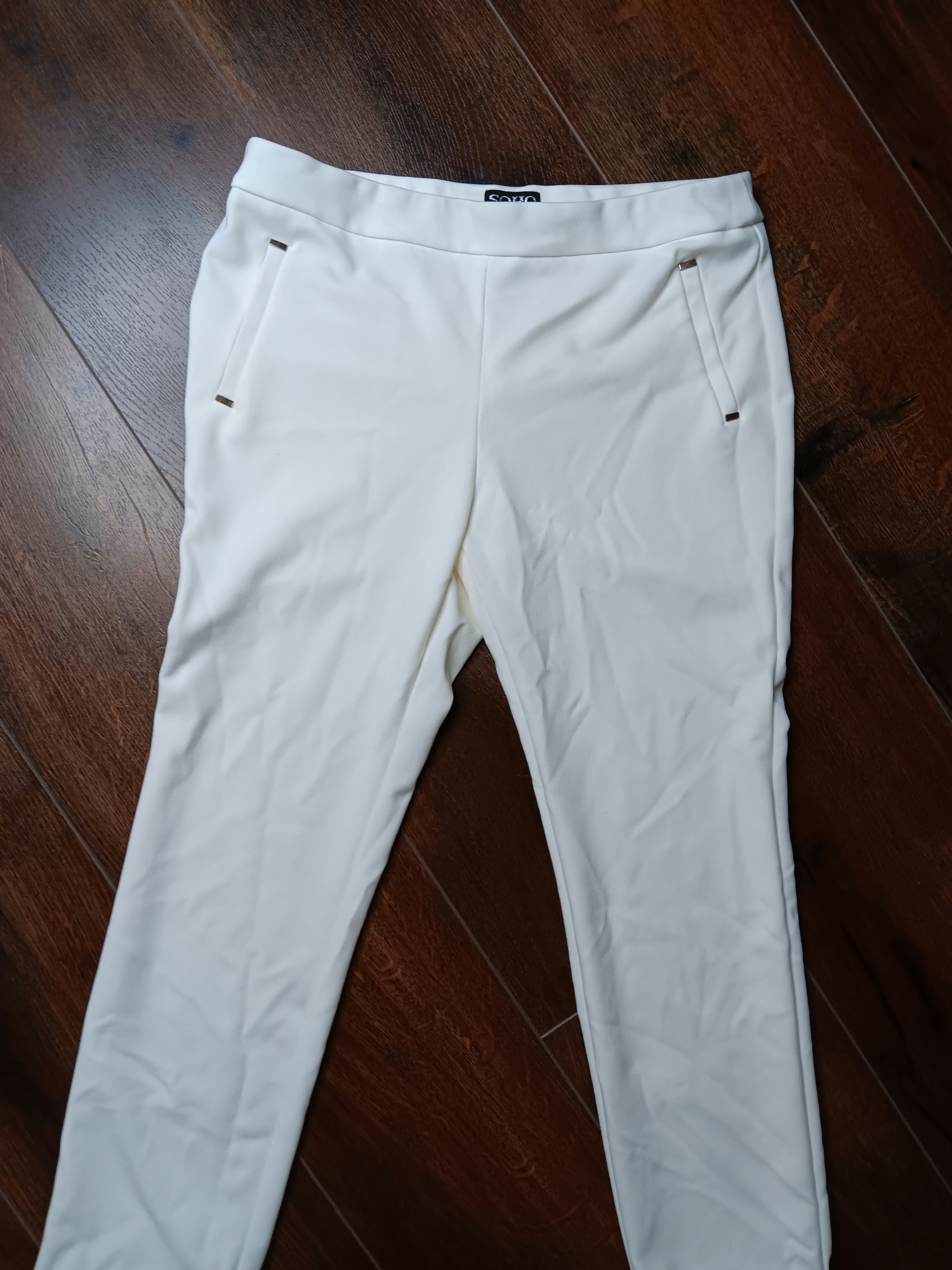 Women White pants size medium