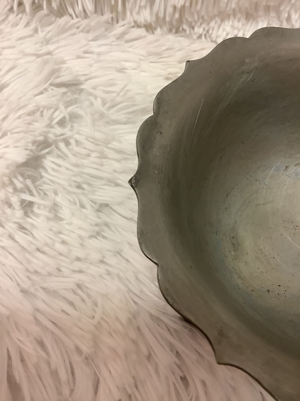 Thumbnail: Vintage Pairpoint Pewter P8028 four leg Bowl
