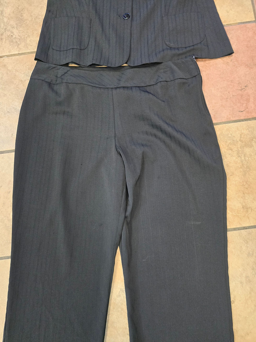 Thumbnail: Women 2 piece pants suit Blue size 18