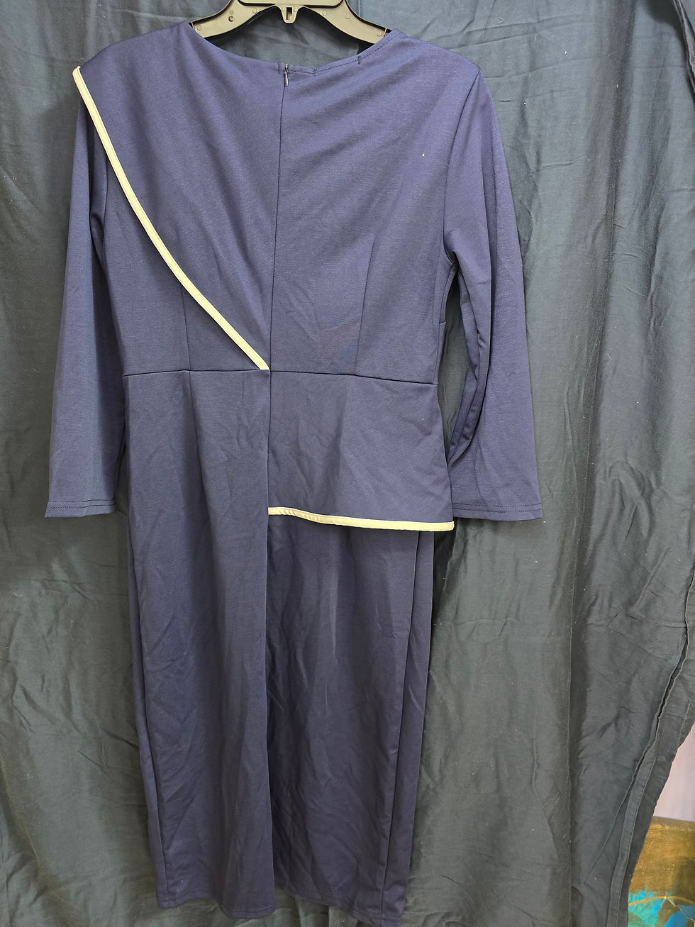 Thumbnail: Blue dress size Medium