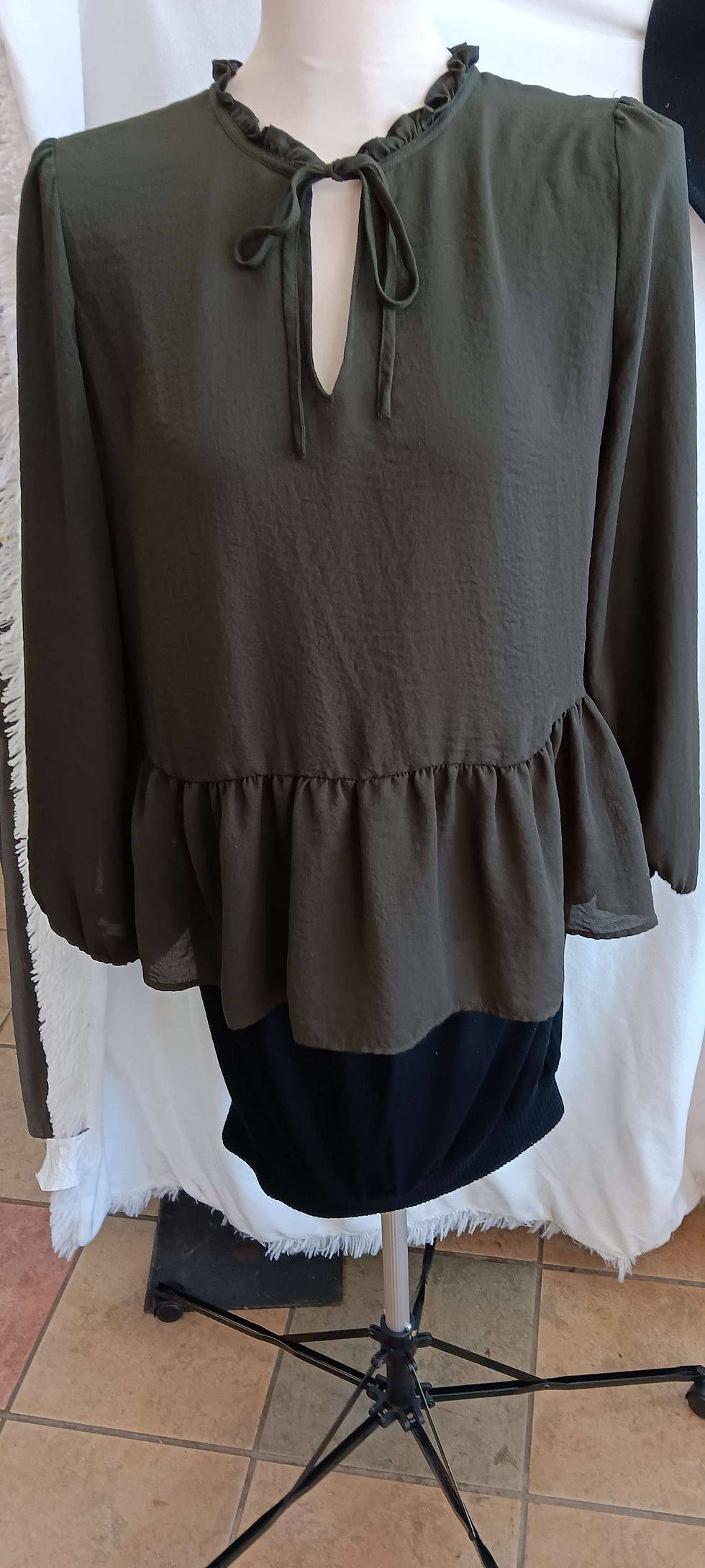 Thumbnail: Loft blouse