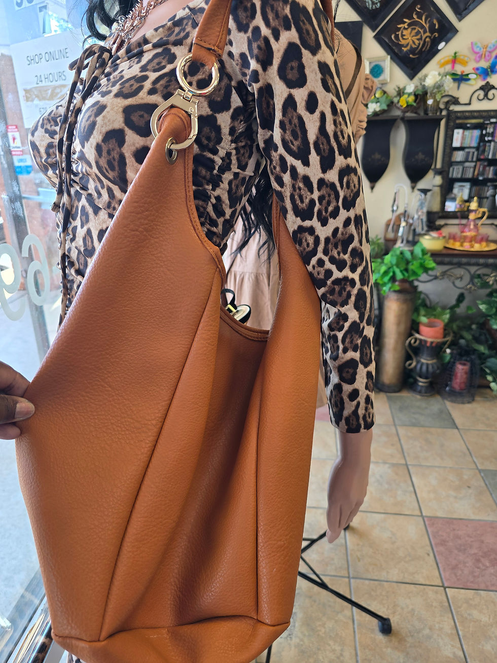 Brown shoulder purse/bag
