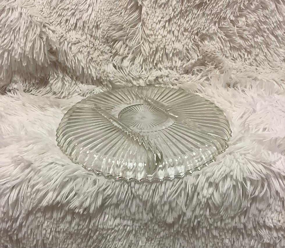 Thumbnail: Divided glass serving tray
