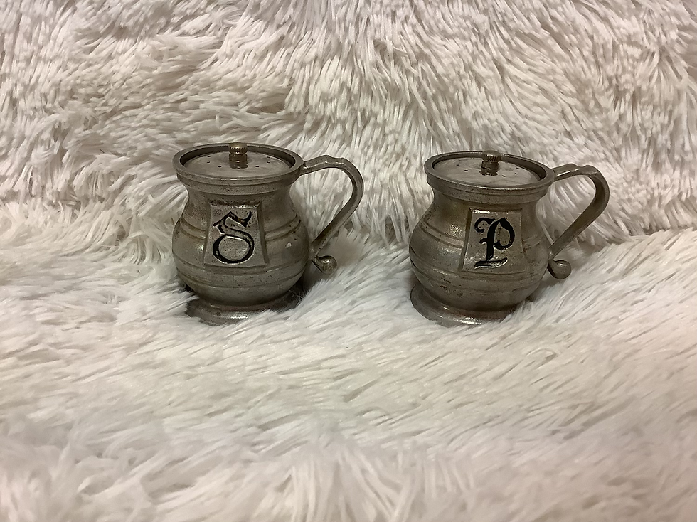 Thumbnail: Vintage Wilton Armetale RWP Pewter Salt & Pepper Shakers Plough Tavern