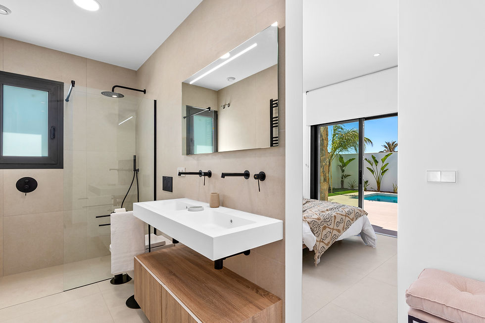 En-suite bathroom