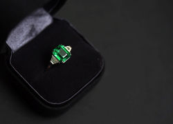 3.18ct 祖母绿戒指