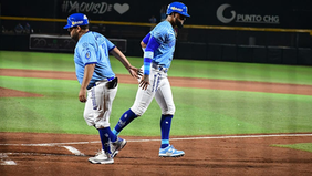 Gana Yaquis juego de volteretas y retoma la cima del standing