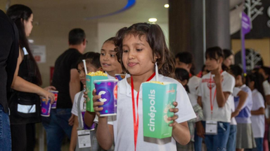 Gobierno del Sonora lleva al cine a más de 5 mil estudiantes: ISJ