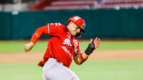 Grand slam de Robinson Canó da triunfo a Diablos Rojos sobre El Águila