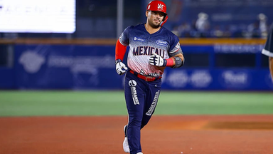 Águilas propina paliza a Charros para amarrar serie en Zapopan