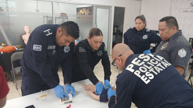 Paramédicos de la Policía Estatal continúan entrenamiento para fortalecer habilidades en prácticas de RCP