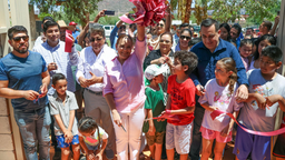 Reinaugura la doctora Karla Córdova González las instalaciones de la alberca municipal y chapoteadero