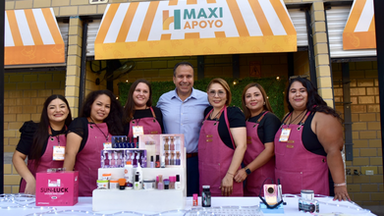 Beneficia Toño Astiazarán a 2 mil 119 emprendedoras con el programa Maxi Apoyo