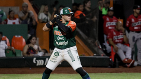 Ofensiva de 18 imparables le dan triunfo a Leones sobre Piratas