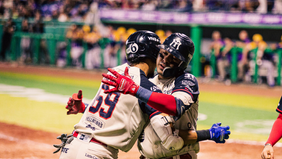 Grand slam de Daniel Castro da triunfo y serie completa a Sultanes