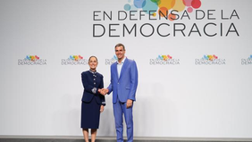 Presidenta propone en Cumbre en Defensa de la Democracia en Barcelona, destinar 10% del gasto mundial en armamento a programa global de reforestación y declaración contra intervención militar en Cuba