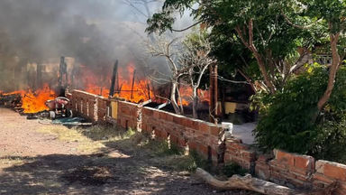 Se incendia vivienda en sector Loma Linda