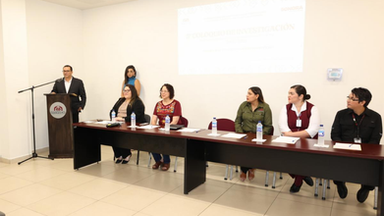 Gobierno de Sonora reconoce a estudiantes que culminan su servicio social en Isssteson