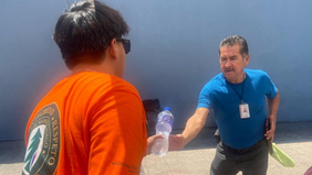 Mantiene Gobierno de Sonora acciones preventivas con entrega de agua y suero