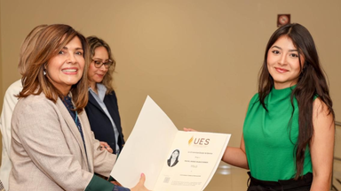 Entrega Gobierno de Sonora títulos profesionales con lenguaje incluyente y perspectiva de género: UES