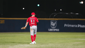 Diablos Rojos se impone a Bravos de León