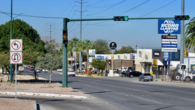 Instala Ayuntamiento de Hermosillo semáforo peatonal en crucero de Yáñez y Progreso