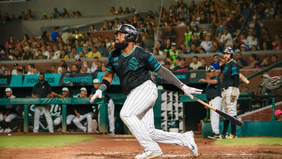 Saraperos deja en el terreno a Sultanes para emparejar el "Clásico del Norte"