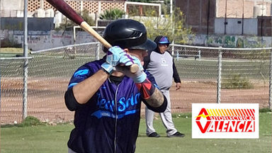 Real Solar vence a Delfines; Los Mena siguen invictos en beisbol veteranos