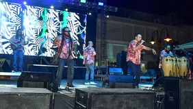 Pone Toque y Tono sabor bullanguero en el escenario de la Plaza Bicentenario de Fiestas del Pitic 2026