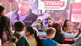 Gobernador Durazo beneficia a vecinos de la colonia Fonhapo con servicios gratuitos en la feria “Sonora Atiende”