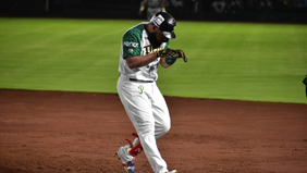 Festín ofensivo de Pericos para derrotar 17-0 a Piratas