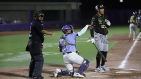 Conspiradores propina paliza a Tigres de Quintana Roo