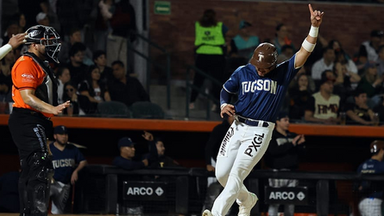 Tucson gana el tercero y se mete a zona de playoffs