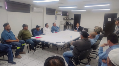 Acuerdan administrador de CEA y jefes de cuadrillas reparación de fugas y mantenimiento a red hidráulica