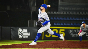 Acereros derrota a Pericos para llevarse la serie a Monclova