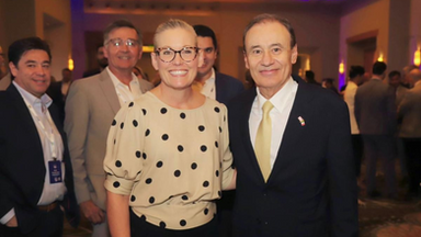 Inauguran Gobernador Durazo y Gobernadora Hobbs cumbre Sonora-Estados Unidos, Arizona-México en Phoenix