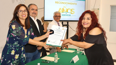 Reconoce IMSS en Sonora a personal con 25 y 30 años de servicio