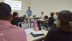 Capacitan a 500 emprendedores para profesionalizar sus negocios con el programa Fast Track