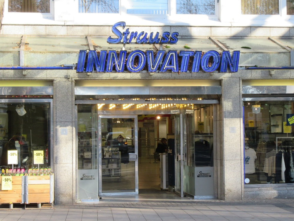 Strauss Innovation Koln