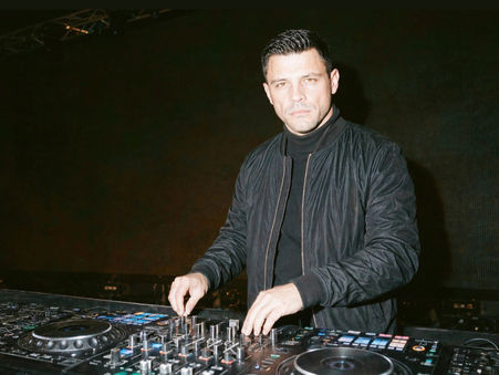 Inside VOLK: Mark Mallet on Inspiration, AI, and the Connection Between Artist and Listener.