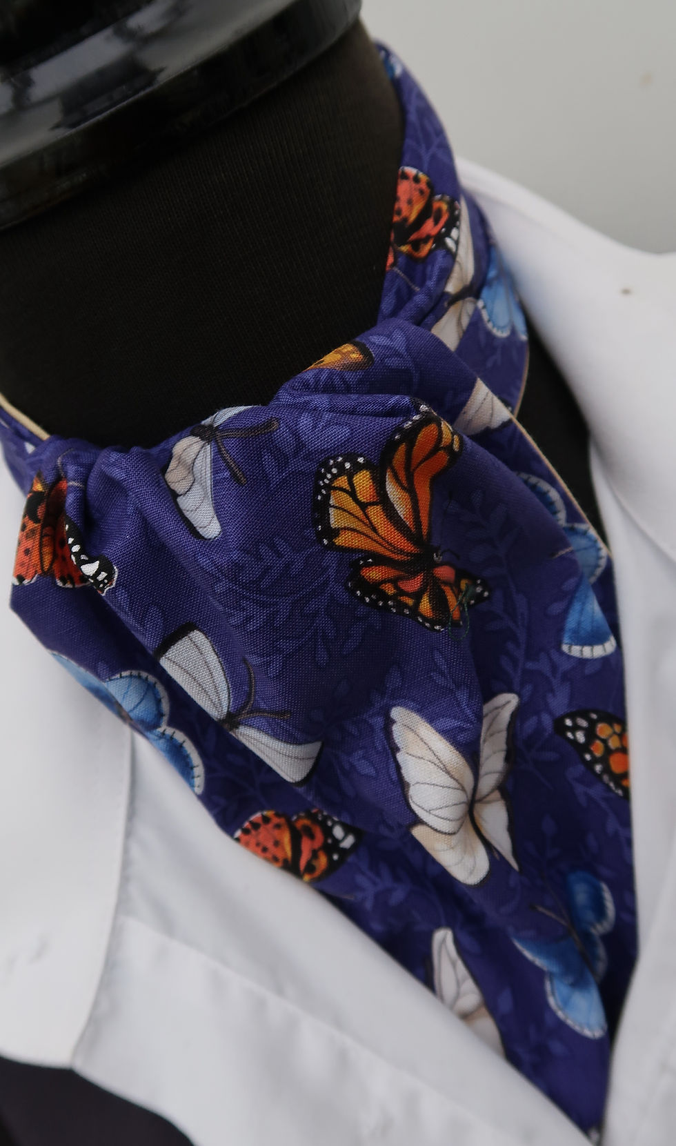 Thumbnail: Mens Royal and Navy Multi Coloured Butterflies Design Cotton Ascot Cravat / Pock