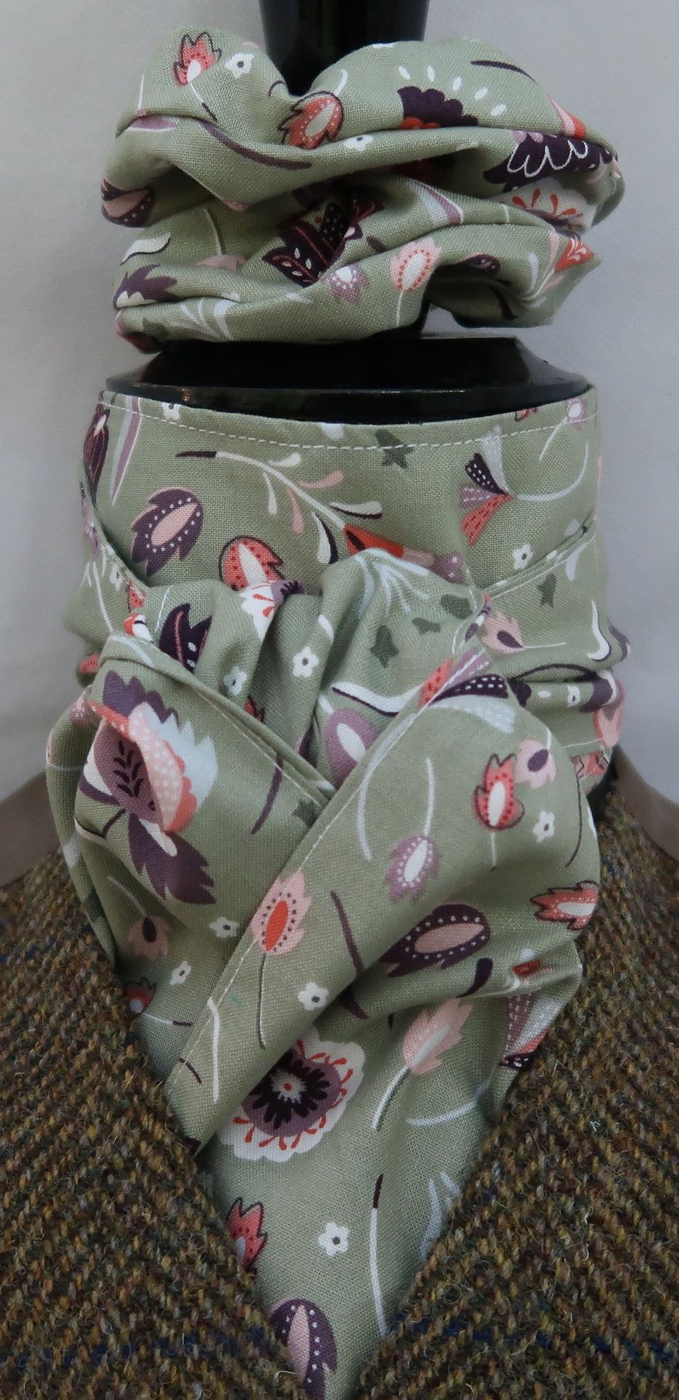Thumbnail: Ready Tied or Self Tie Olive, Dusty Pink Mauve Cotton Stock Tie Scrunchie Square