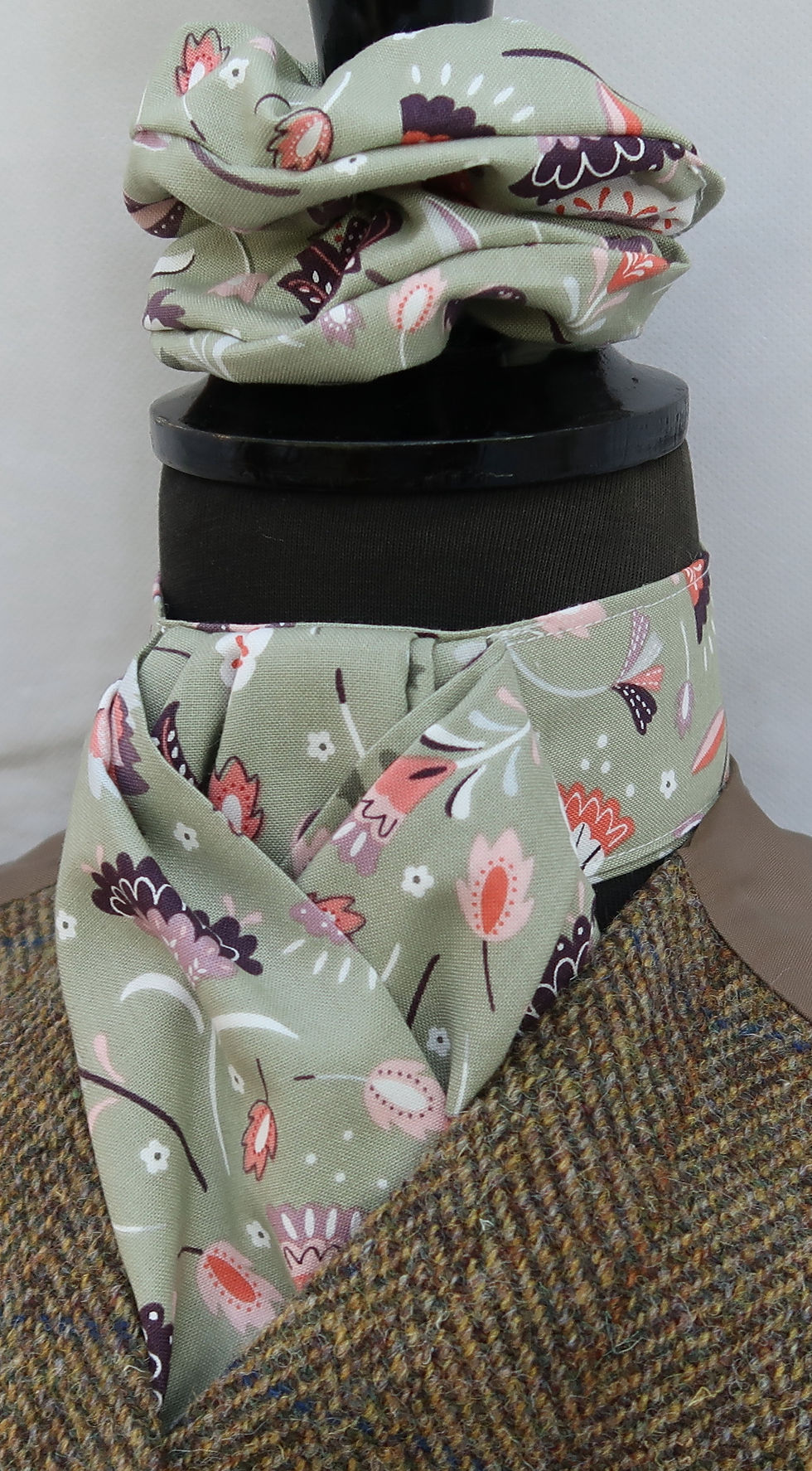Thumbnail: Ready Tied or Self Tie Olive, Dusty Pink Mauve Cotton Stock Tie Scrunchie Square