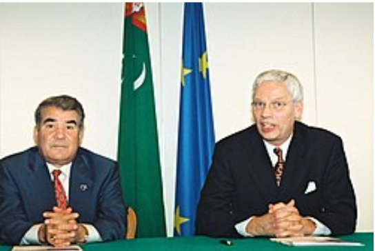 Niyazov during a visit to Brussels (1998), (Photo Credit: European Union, 2026 via Wikipedia)