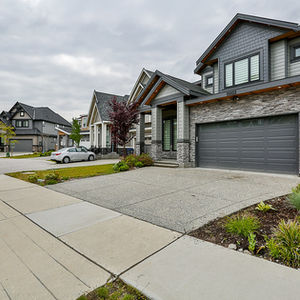 15922 105ave Surrey B.C.