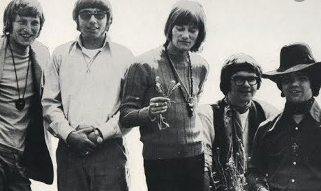 I Live for the Sun - Vanity Fare