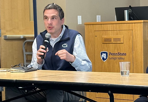 ryan-abramson-director-of-strategic-communications-penn-state-lehigh-valley-expert-ai-pane