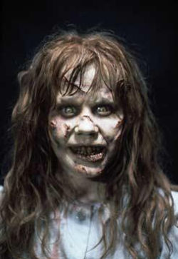 Regan (Linda Blair)