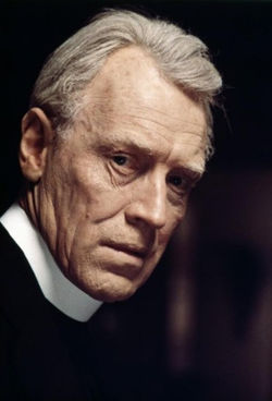 Padre Merrin (Max von Sydow)