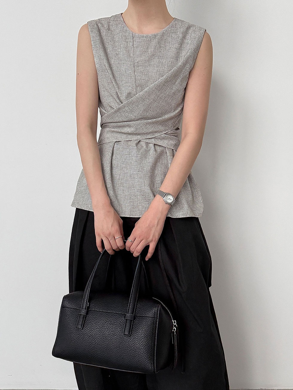 Thumbnail: Luxi Tie Waist Checker Sleeveless Top (5213)